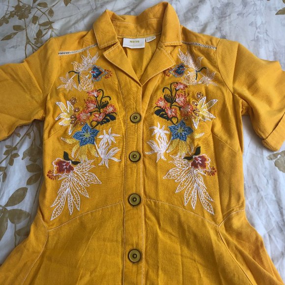 Varadero Collared Shirtdress - Picture 2 of 10